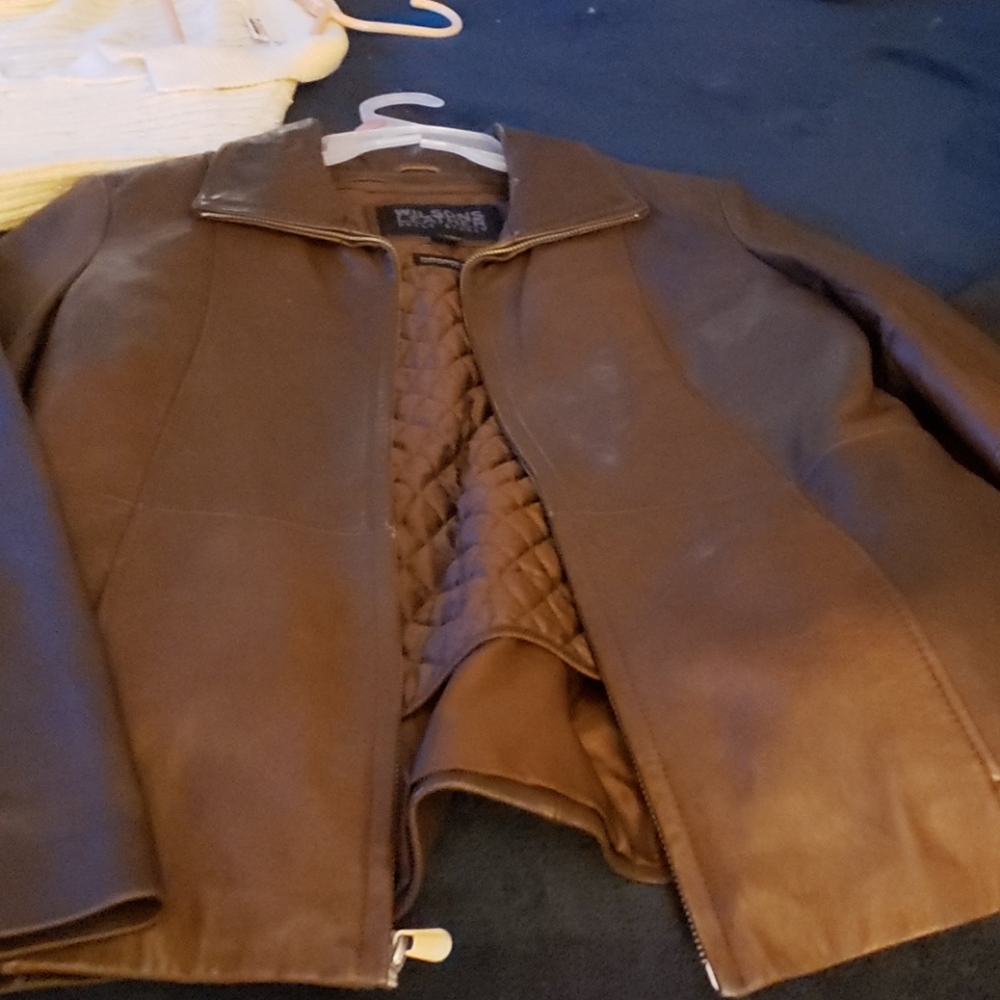 Leather jacket - Picture 1 of 1